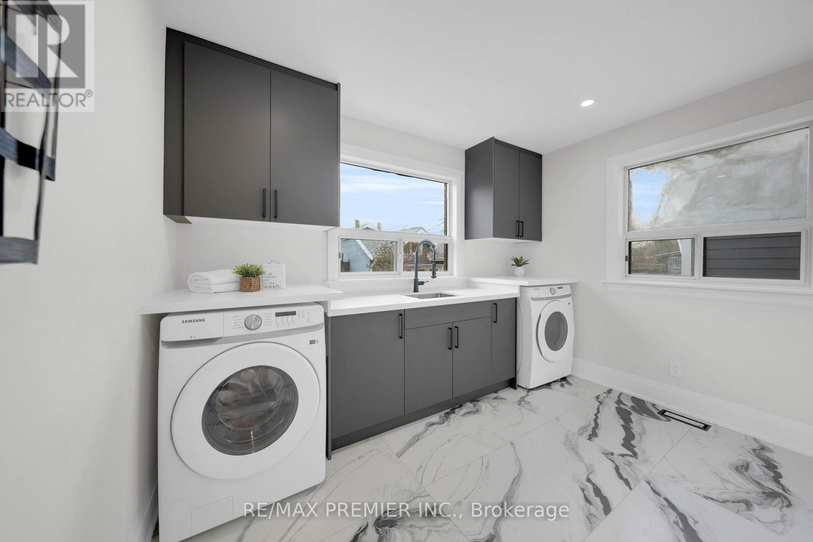 388 Crawford Street, Toronto, Ontario  M6J 2V9 - Photo 16 - C12195514