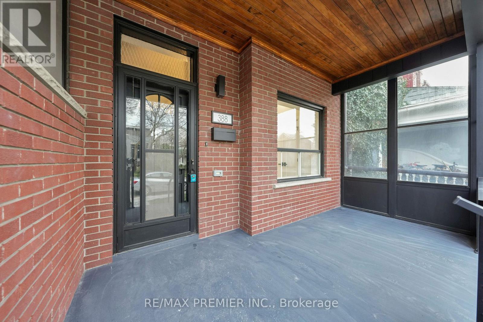 388 Crawford Street, Toronto, Ontario  M6J 2V9 - Photo 3 - C12195514