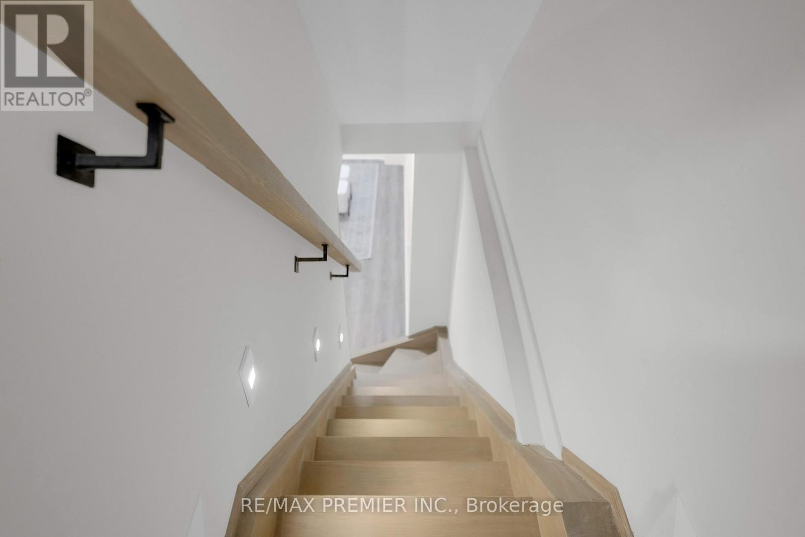388 Crawford Street, Toronto, Ontario  M6J 2V9 - Photo 33 - C12195514