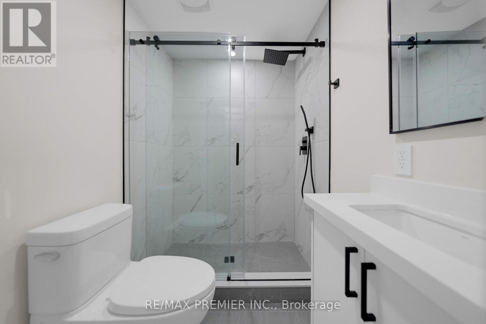 388 Crawford Street, Toronto, Ontario  M6J 2V9 - Photo 35 - C12195514