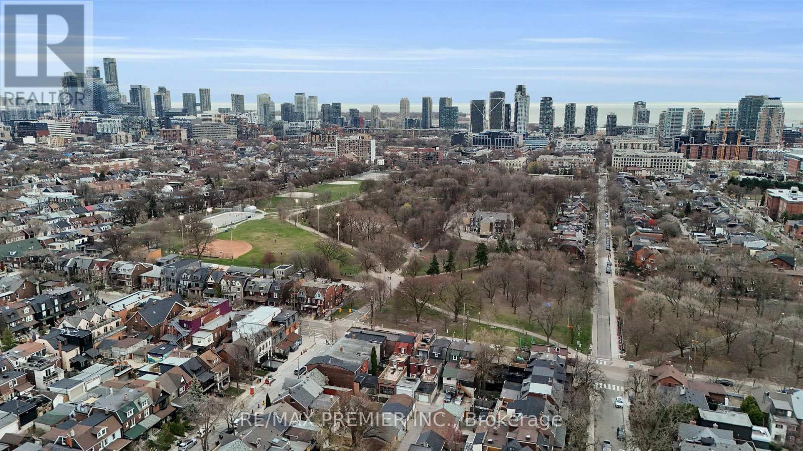 388 Crawford Street, Toronto, Ontario  M6J 2V9 - Photo 45 - C12195514