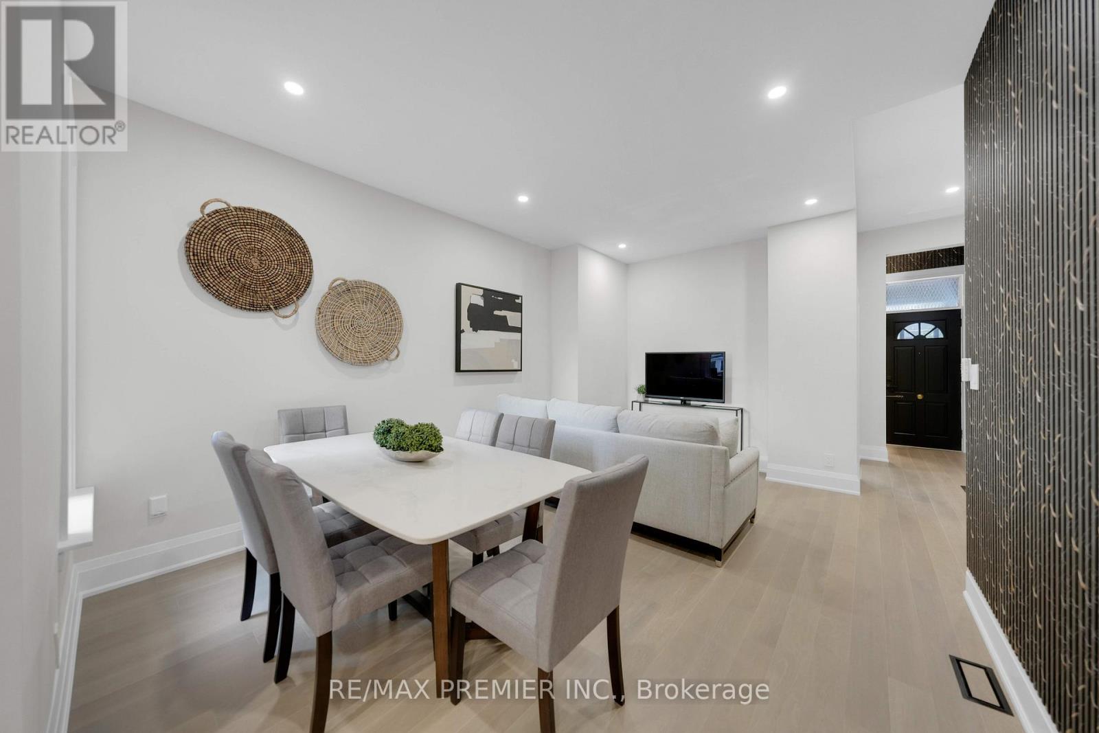 388 Crawford Street, Toronto, Ontario  M6J 2V9 - Photo 9 - C12195514