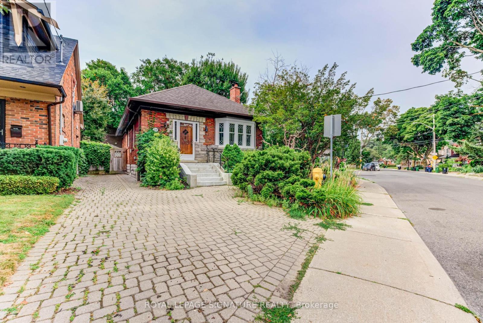 LOWER - 81 HOPEDALE AVENUE, Toronto, Ontario