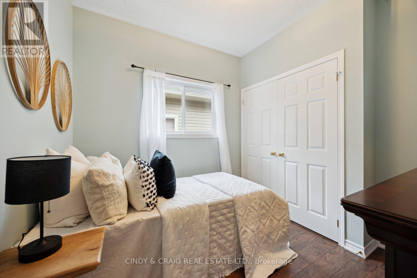 1222 Macinally Court, Oshawa, Ontario  L1K 0B8 - Photo 9 - E12195315