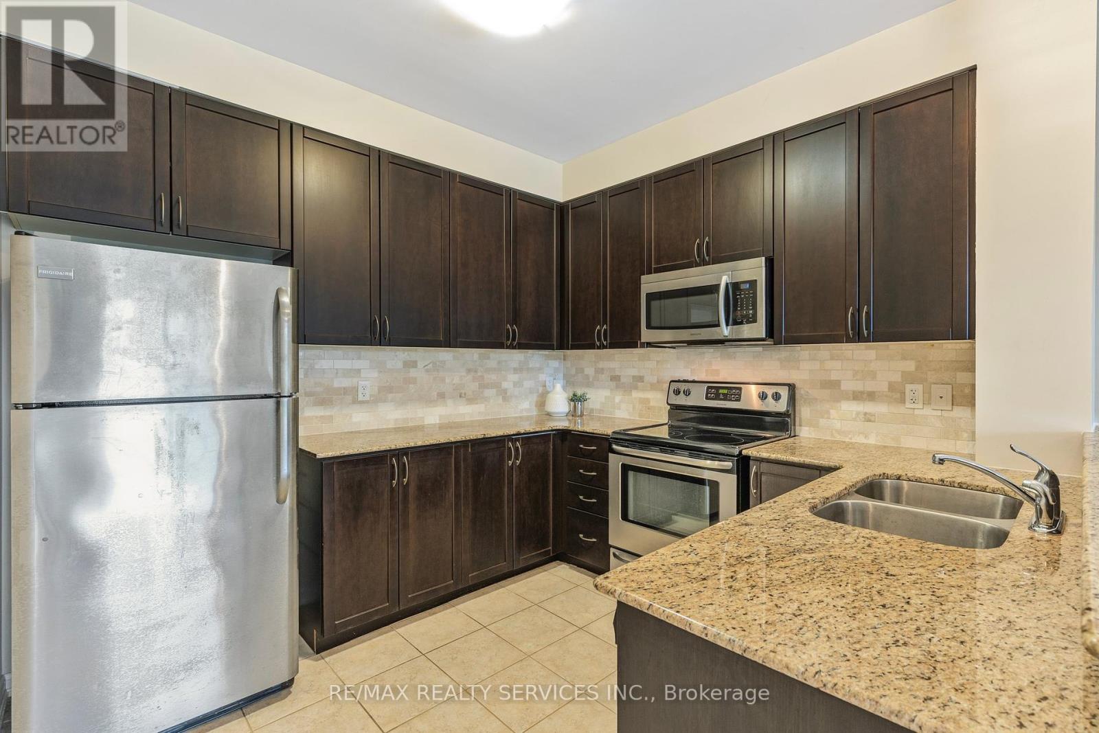 123 - 54 Harvey Johnston Way, Whitby, Ontario  L1M 0J7 - Photo 11 - E12195372