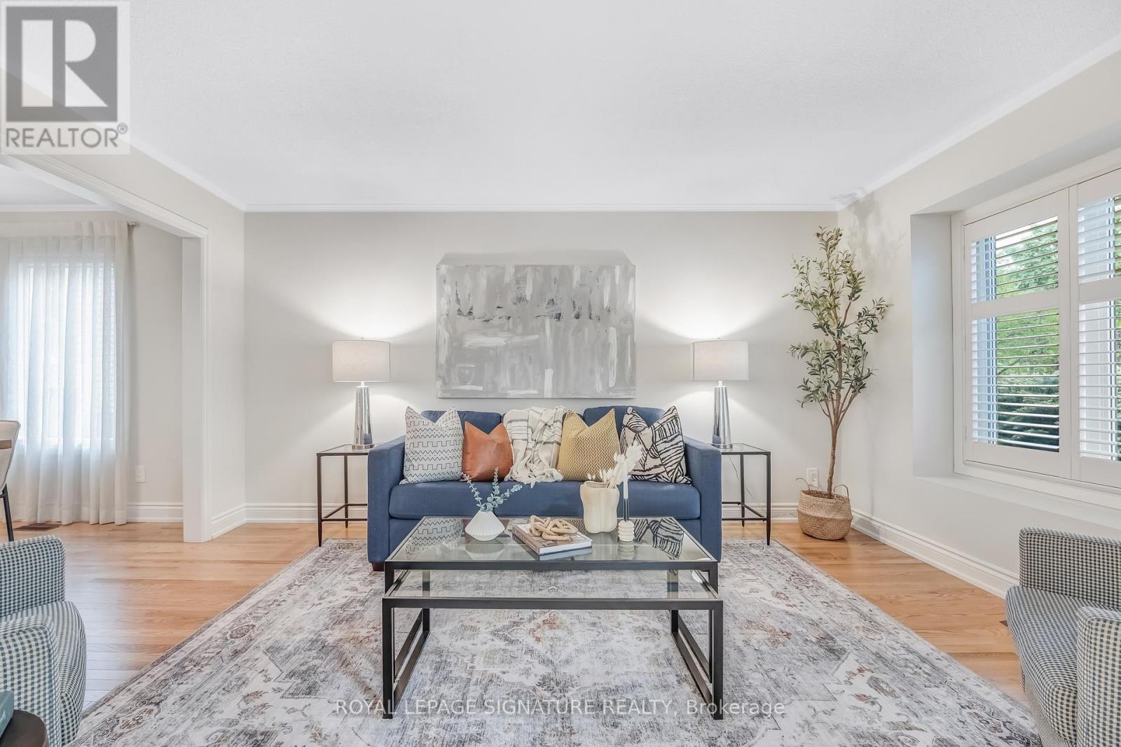 219 Goldhawk Trail, Toronto (Milliken), Ontario  M1V 1X4 - Photo 4 - E12195407