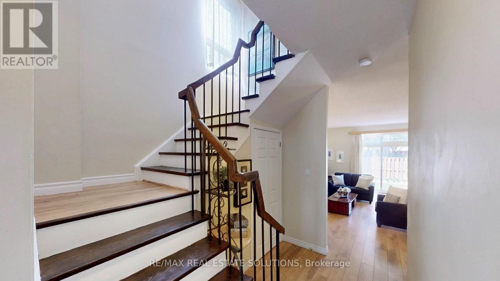 32 - 3409 St Clair Avenue E, Toronto (Clairlea-Birchmount), Ontario  M1L 1W3 - Photo 11 - E12195418