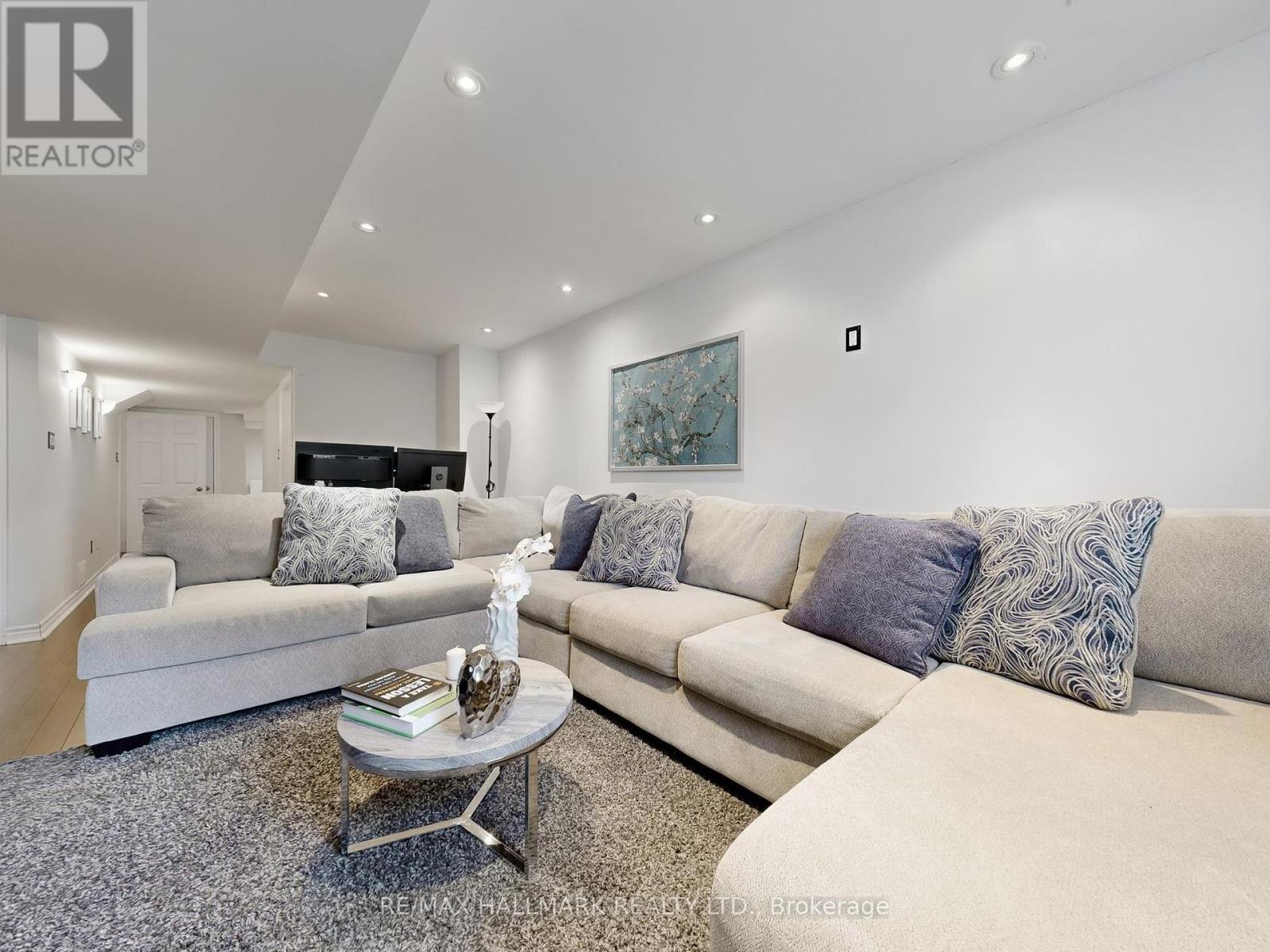 7 Dollery Gate, Ajax (Northeast Ajax), Ontario  L1T 0G6 - Photo 31 - E12195547