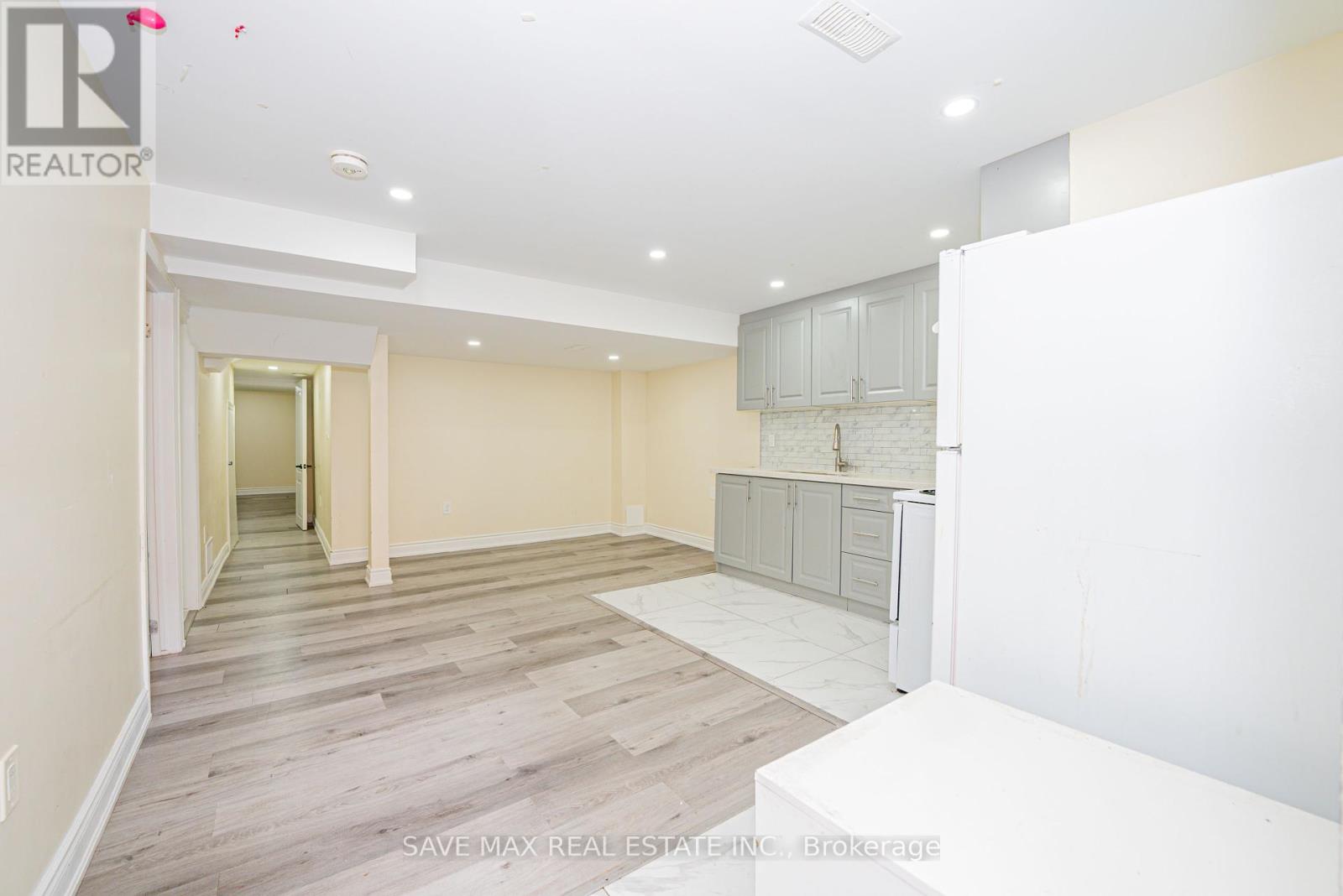19 Boat Street, Brampton, Ontario  L7A 5C9 - Photo 8 - W12179394
