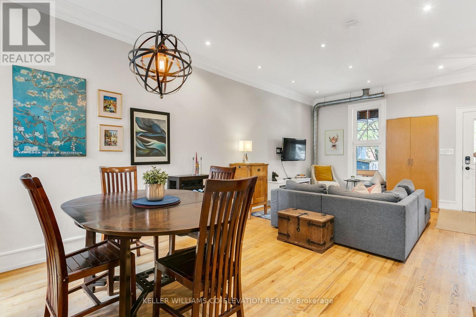 74 Garden Avenue, Toronto, Ontario  M6R 1H7 - Photo 9 - W12195071