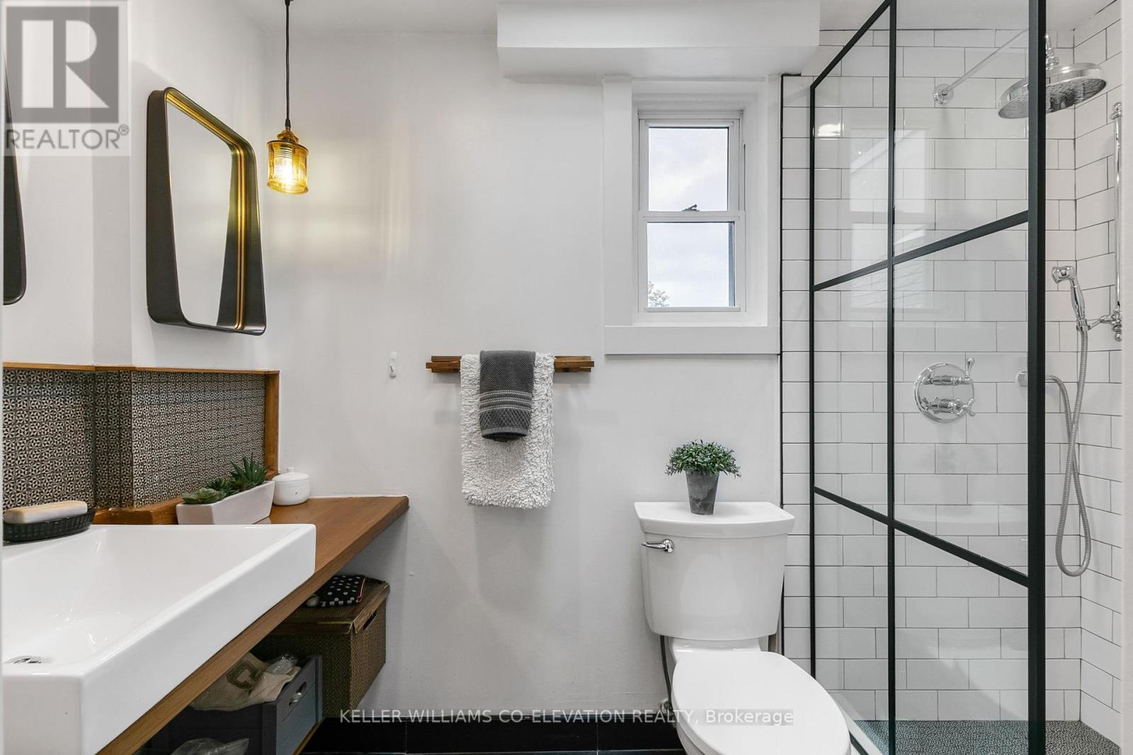 74 Garden Avenue, Toronto, Ontario  M6R 1H7 - Photo 25 - W12195071