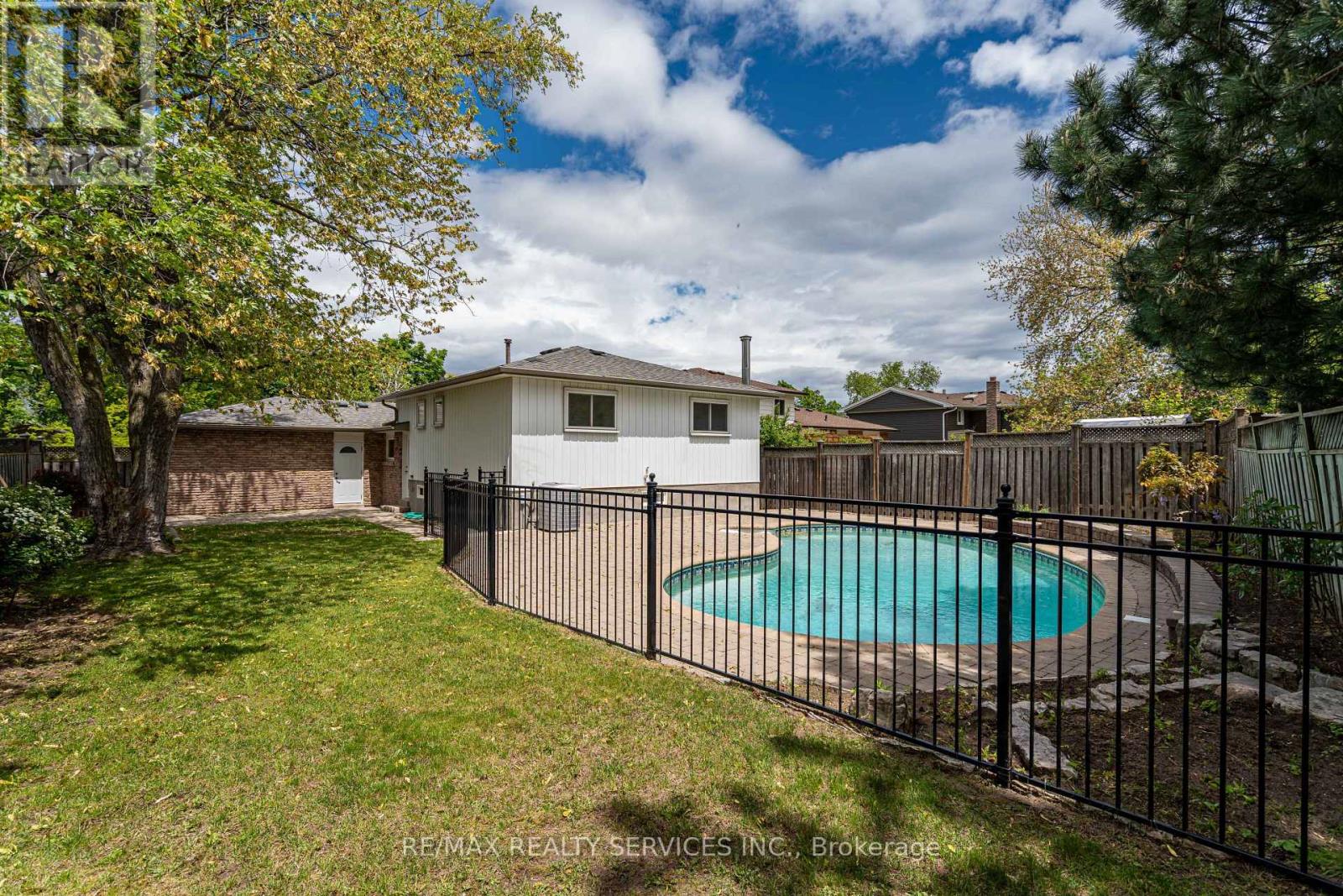 2296 Devon Road, Oakville, Ontario  L6J 5R4 - Photo 45 - W12187569