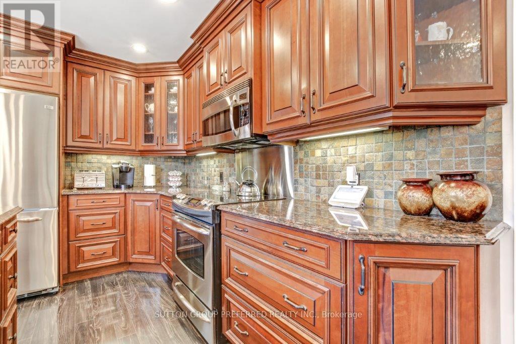 Photo 6 of 38 for 303 Admiral Drive