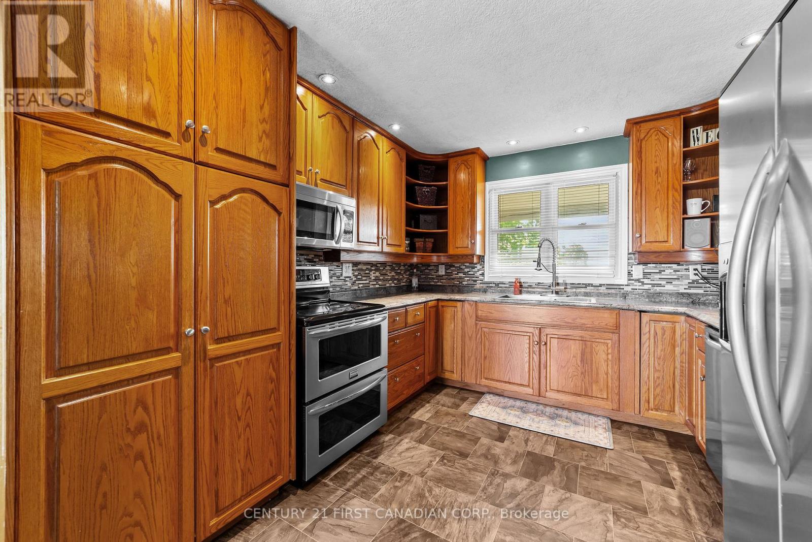Photo 16 of 45 for 13972 Elginfield Road