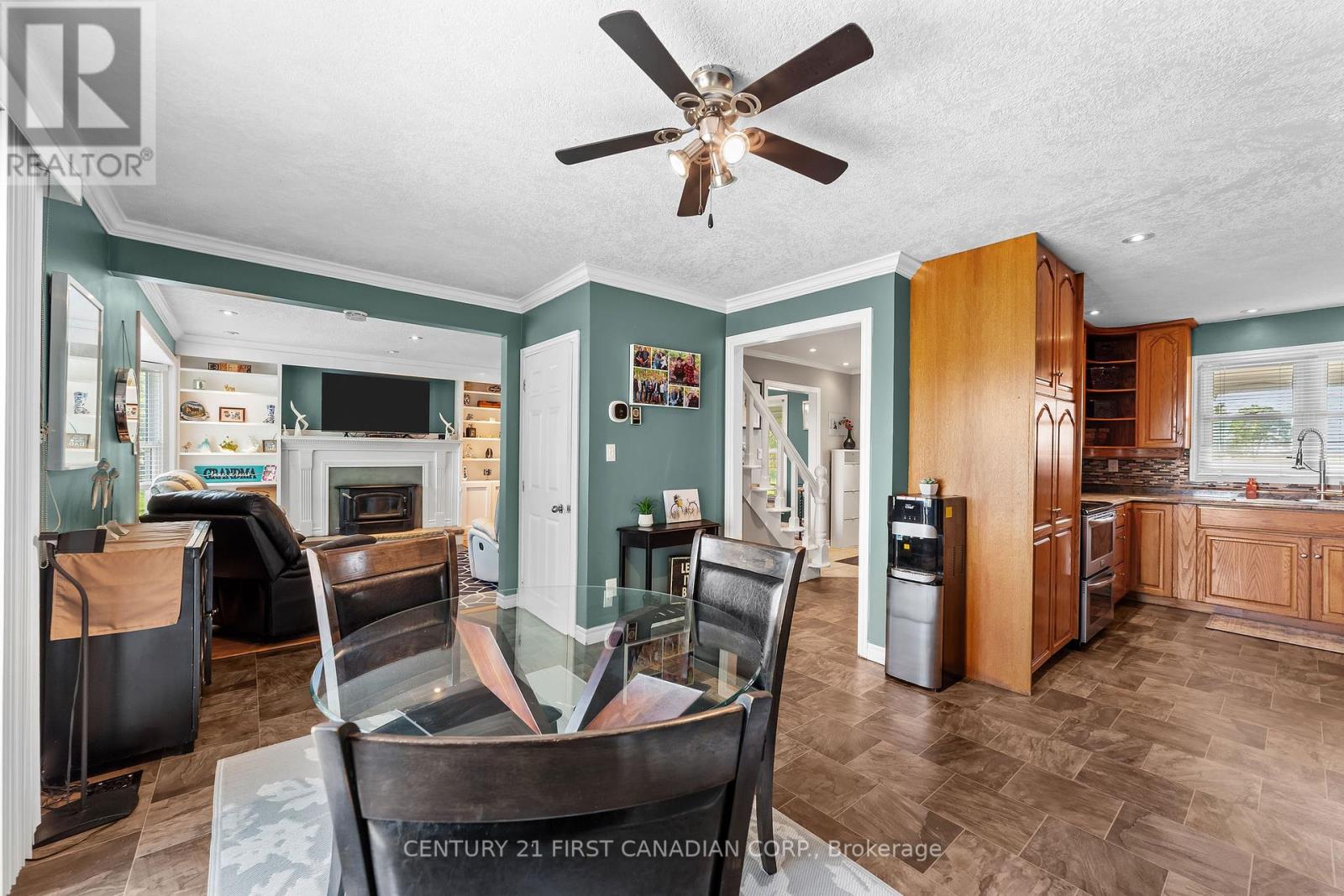 Photo 17 of 45 for 13972 Elginfield Road