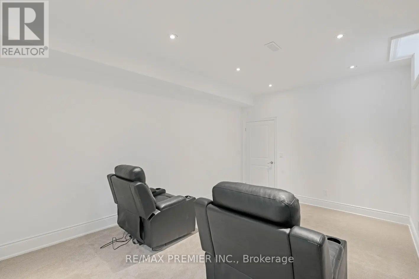 Lower - 105 Chesney Crescent, Vaughan, Ontario  L4H 4A5 - Photo 13 - N12195251