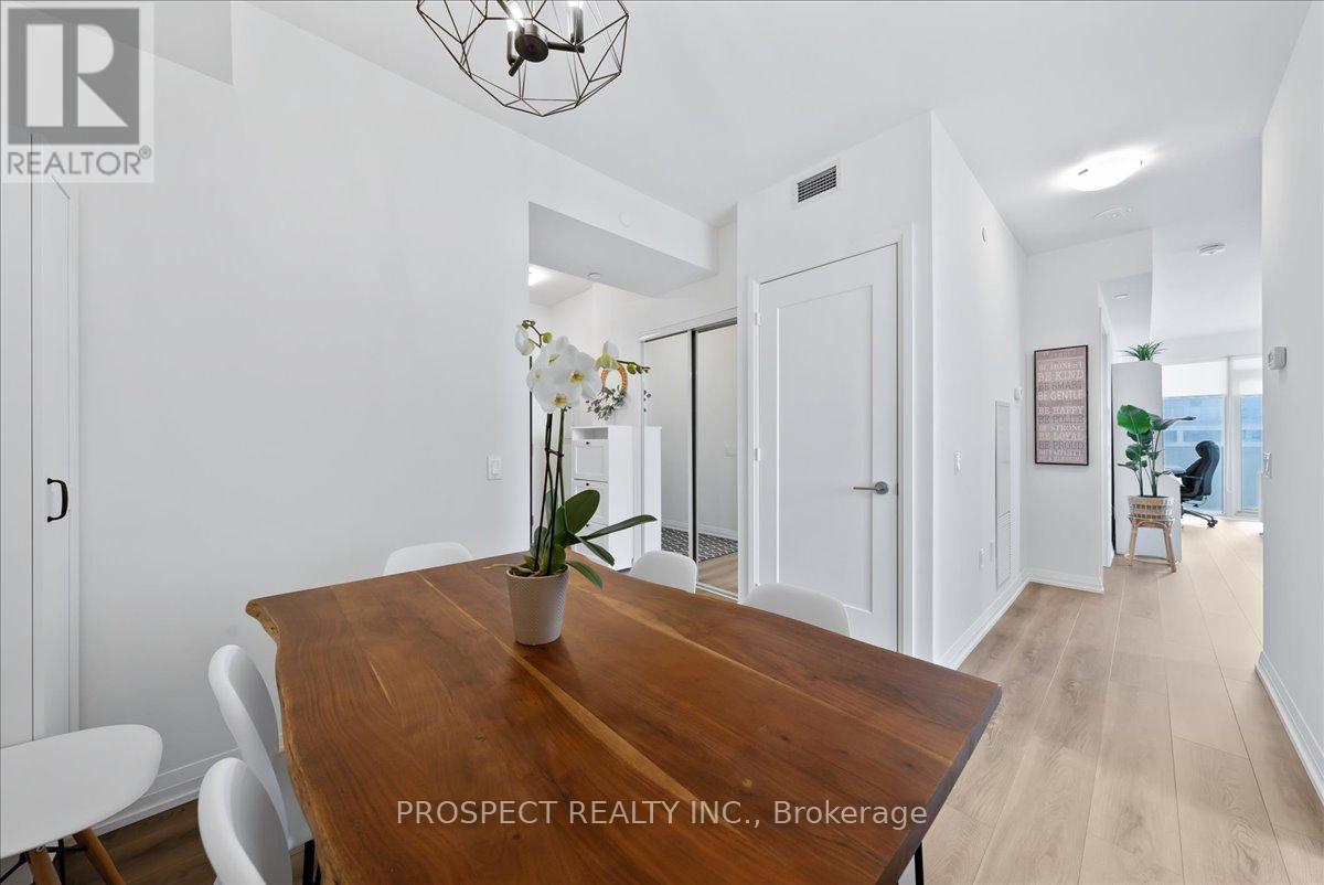 505 - 9000 Jane Street, Vaughan (Vellore Village), Ontario  L4K 0M6 - Photo 5 - N12195310