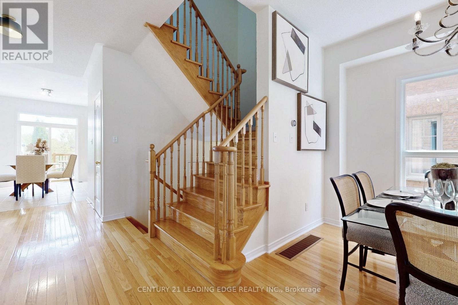 103 Barnwood Drive, Richmond Hill (Oak Ridges Lake Wilcox), Ontario  L4E 5A2 - Photo 18 - N12195337