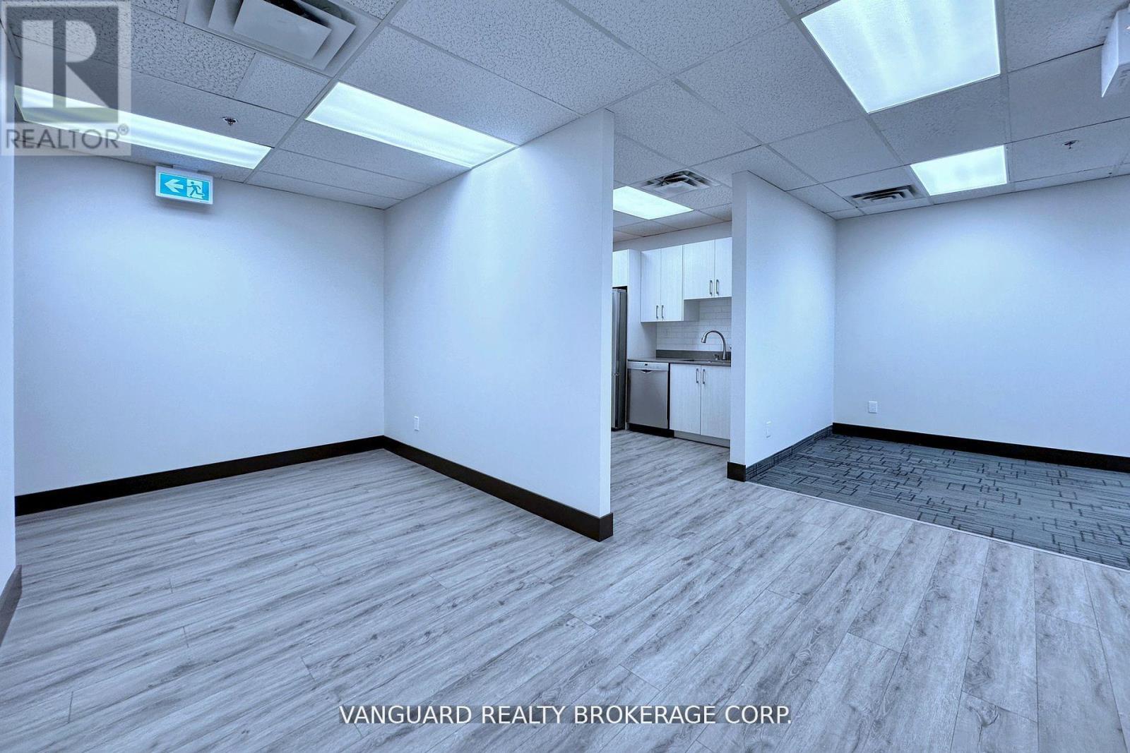 224 - 7050 Weston Road, Vaughan (Steeles West Industrial), Ontario  L4L 8G7 - Photo 10 - N12195443