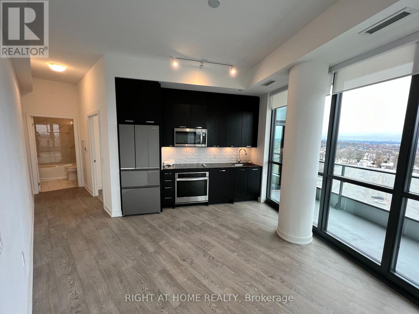 801 - 120 EAGLE ROCK WAY N, Vaughan, Ontario