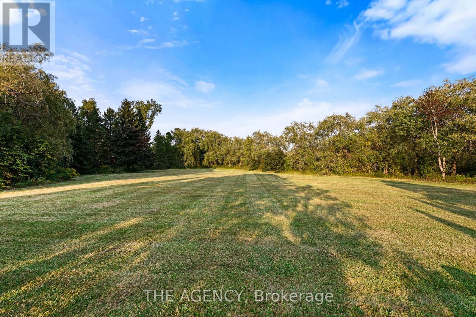 372 Burns Boulevard, King (King City), Ontario  L7B 1E1 - Photo 36 - N12195513