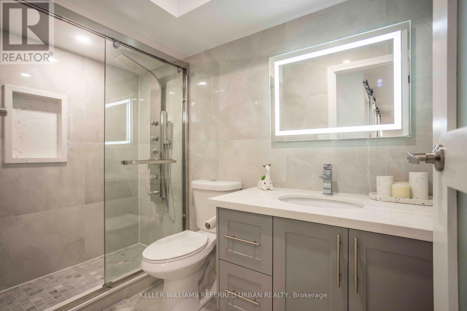 462 Reeves Way Boulevard, Whitchurch-Stouffville (Stouffville), Ontario  L4A 0H2 - Photo 24 - N12195540