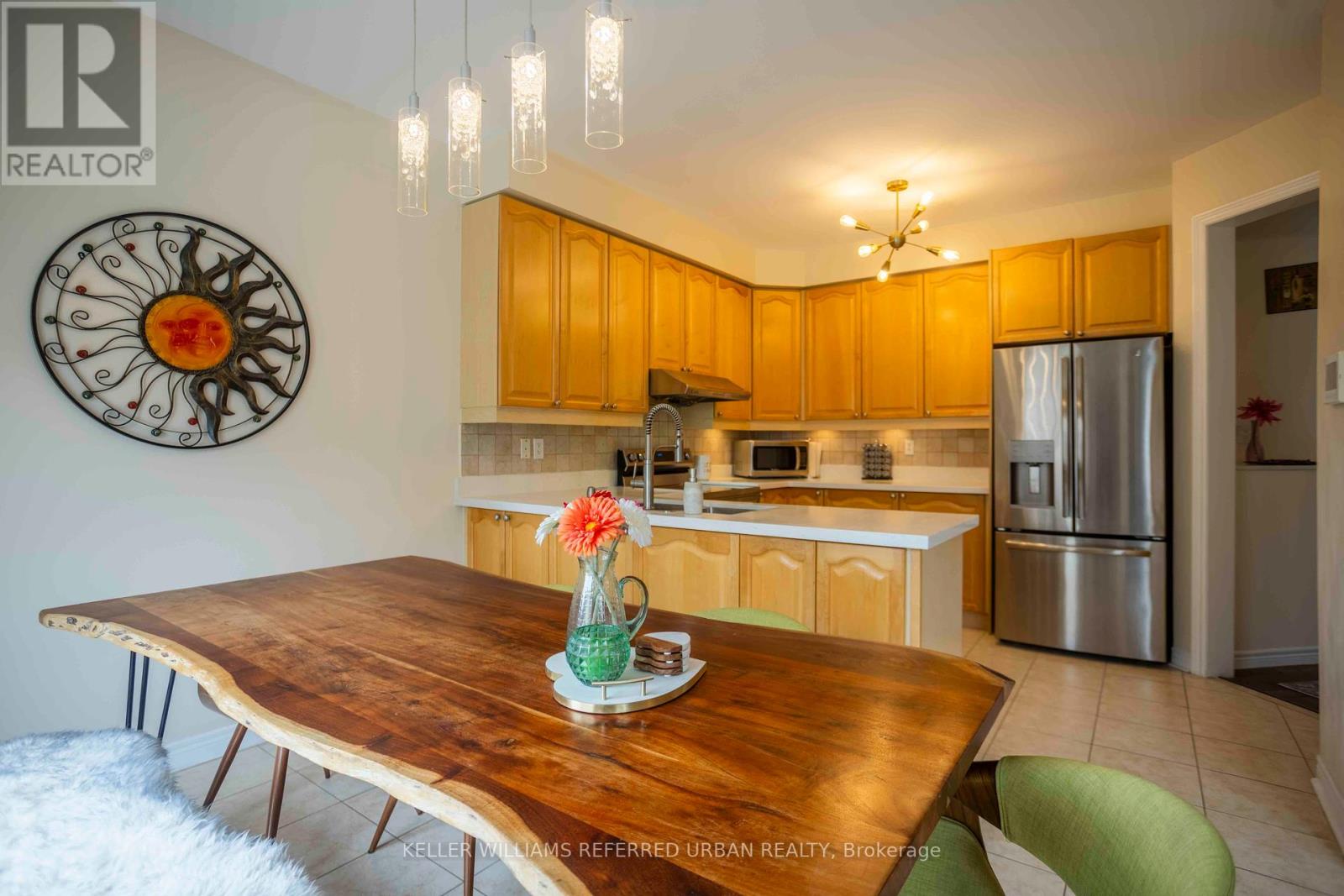 462 Reeves Way Boulevard, Whitchurch-Stouffville (Stouffville), Ontario  L4A 0H2 - Photo 8 - N12195540