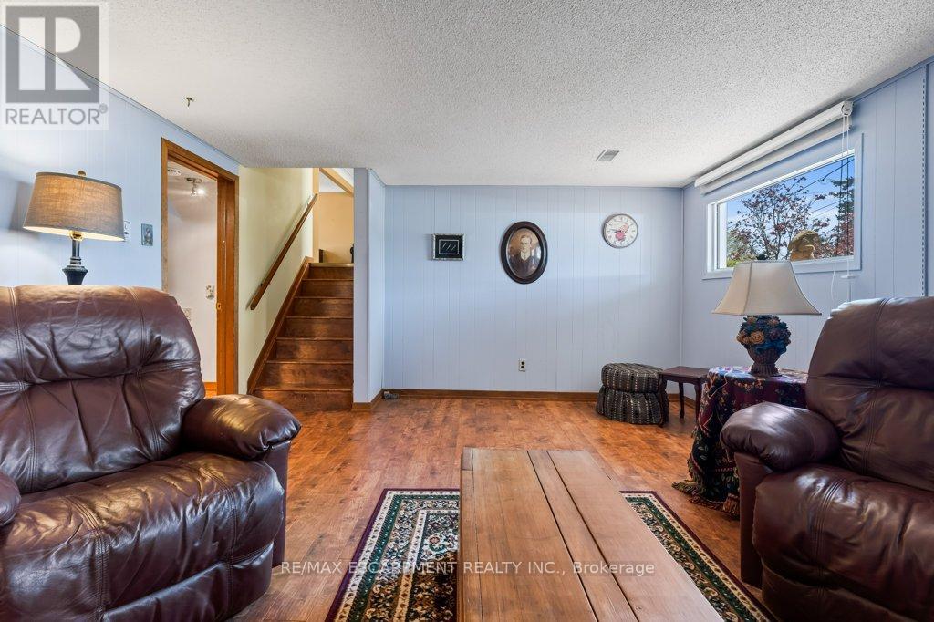 4925 Cameron Avenue, Lincoln, Ontario  L3J 0B9 - Photo 24 - X12144109
