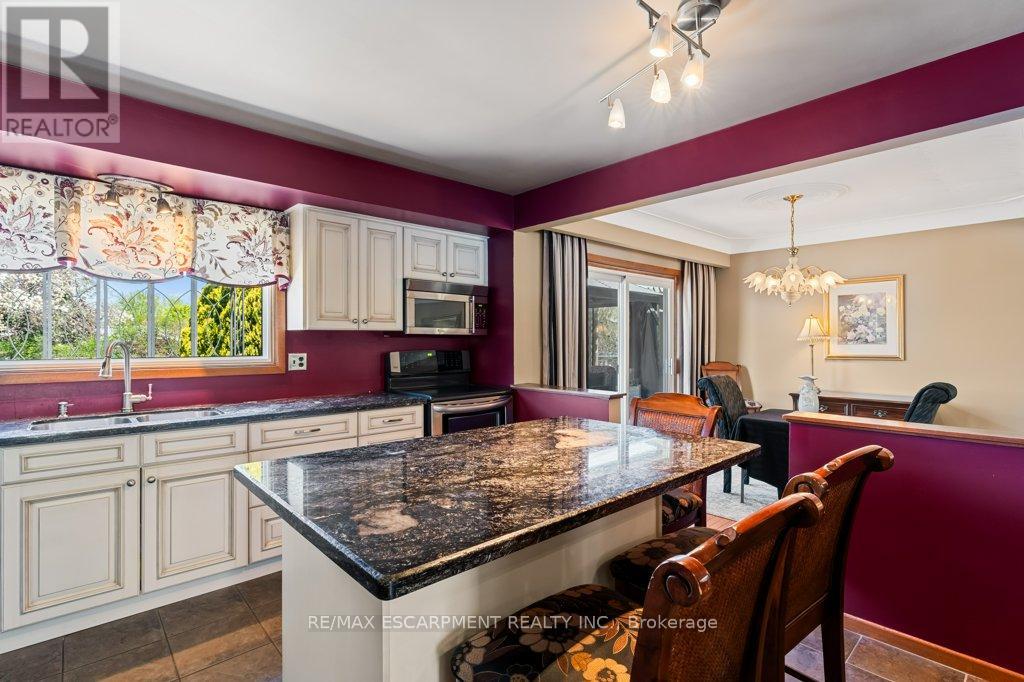 4925 Cameron Avenue, Lincoln, Ontario  L3J 0B9 - Photo 16 - X12144109