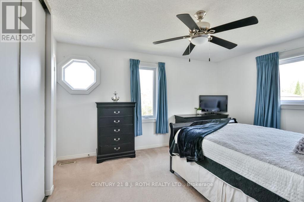 695 Candaras Street, Innisfil (Alcona), Ontario  L9S 2G9 - Photo 19 - N12162820
