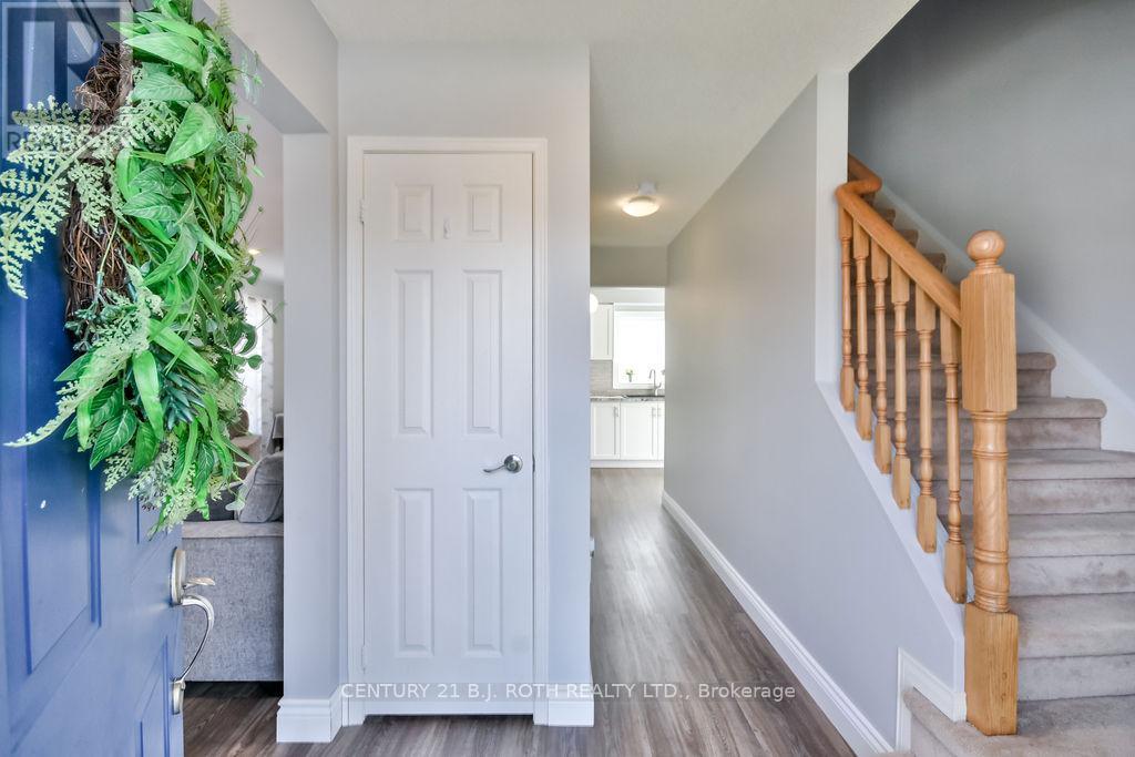 695 Candaras Street, Innisfil (Alcona), Ontario  L9S 2G9 - Photo 8 - N12162820