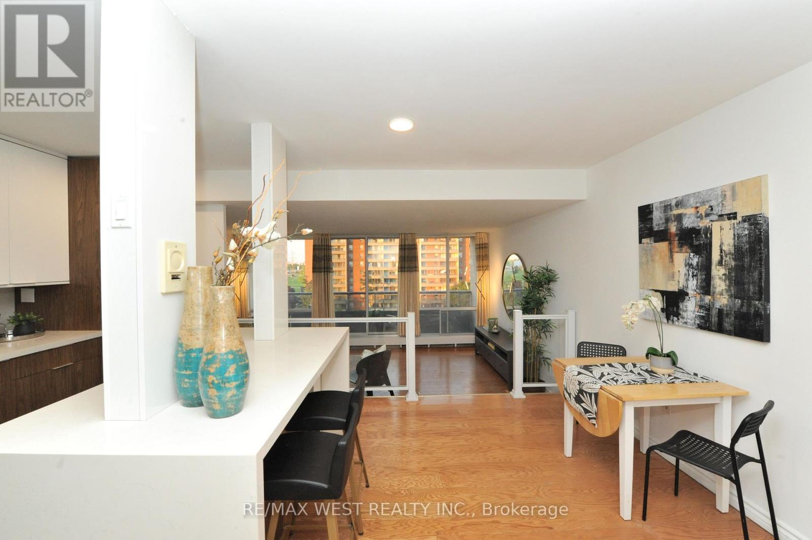 606 - 25 Four Winds Drive, Toronto, Ontario  M3J 1K8 - Photo 10 - W12177496