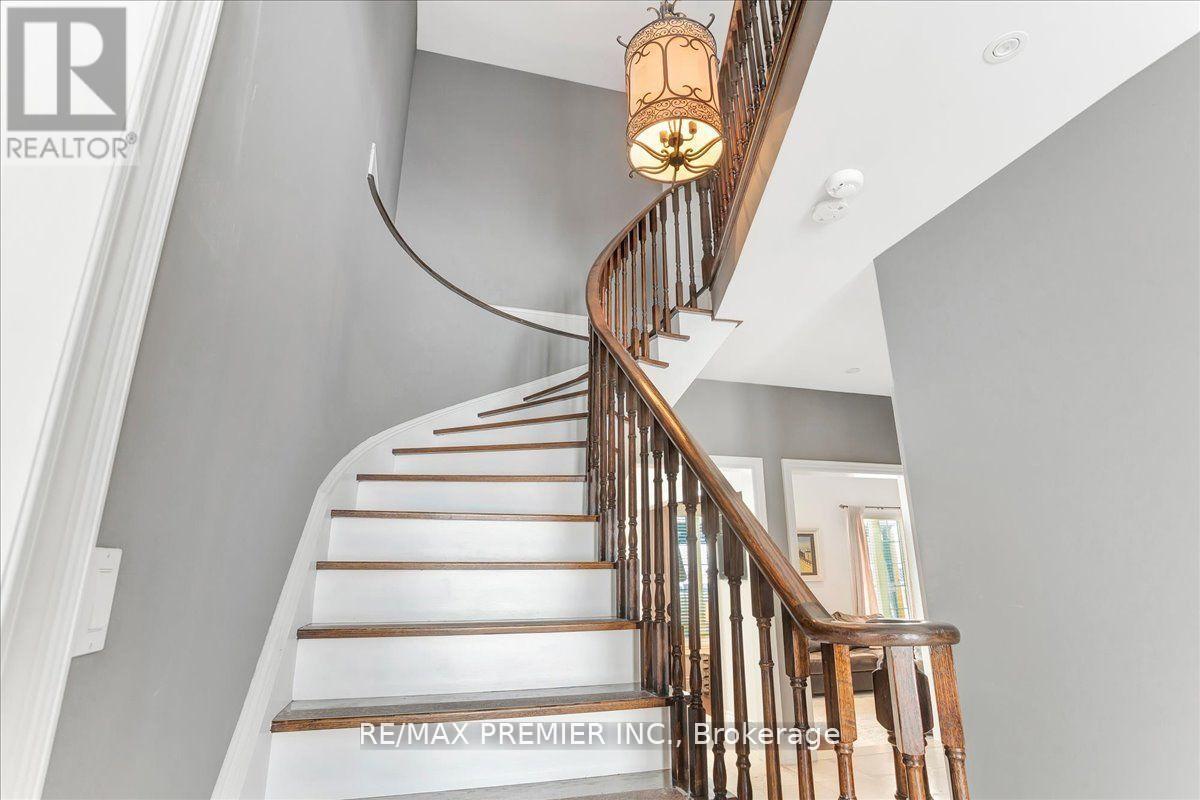3 Pepin Court, Barrie, Ontario  L4M 7J4 - Photo 14 - S12195250