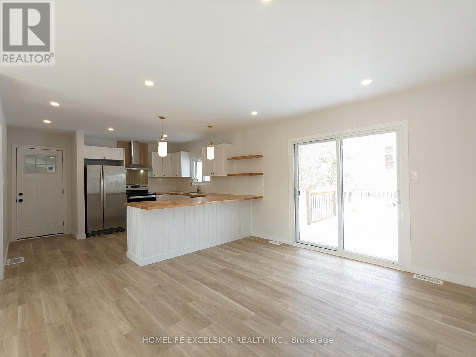 2866 Concession B Road, Ramara, Ontario  L0K 1B0 - Photo 11 - S12195261