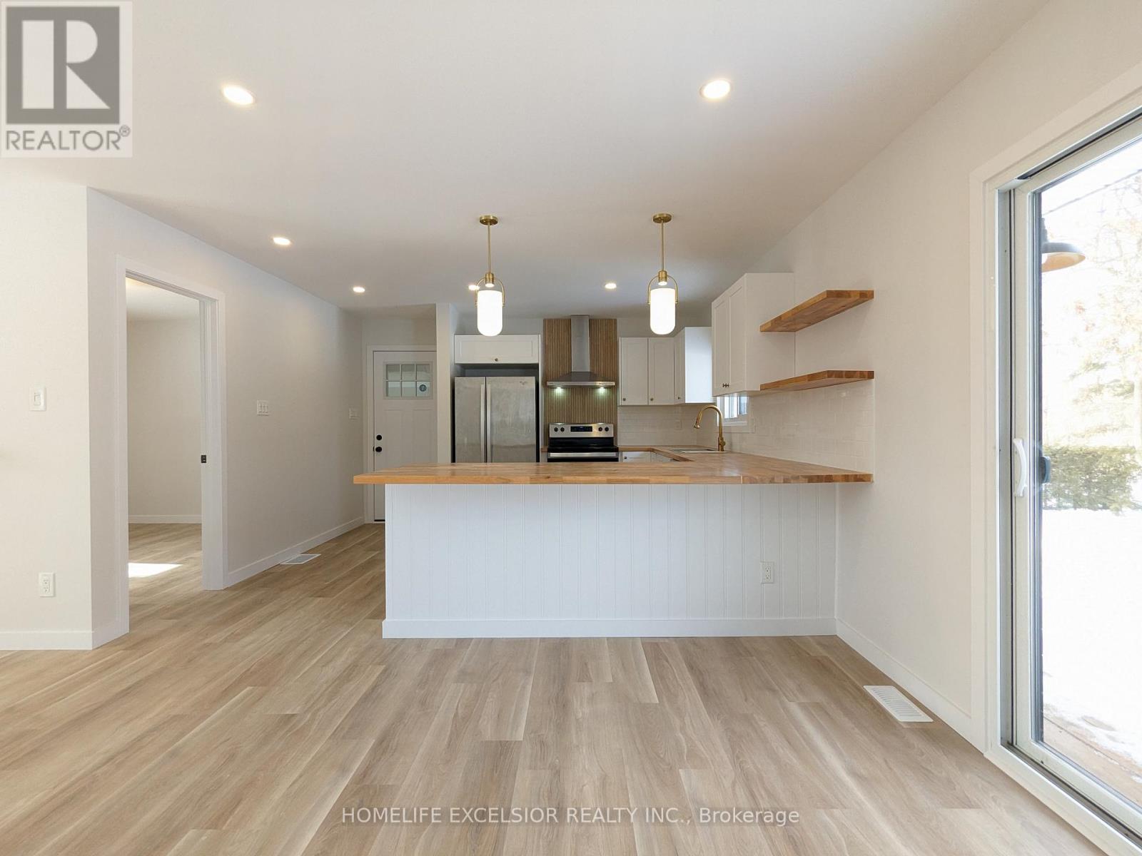 2866 Concession B Road, Ramara, Ontario  L0K 1B0 - Photo 12 - S12195261