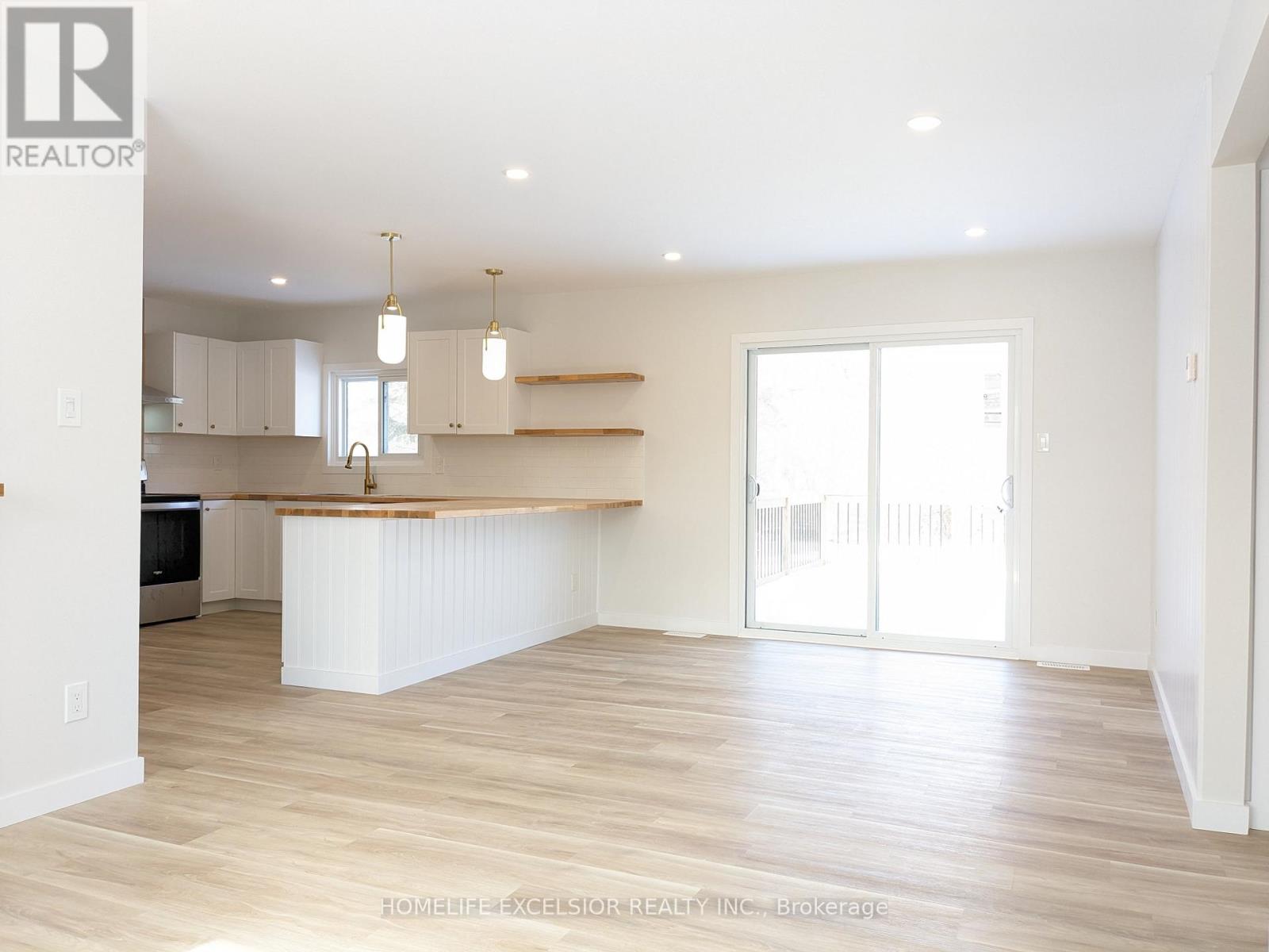 2866 Concession B Road, Ramara, Ontario  L0K 1B0 - Photo 15 - S12195261