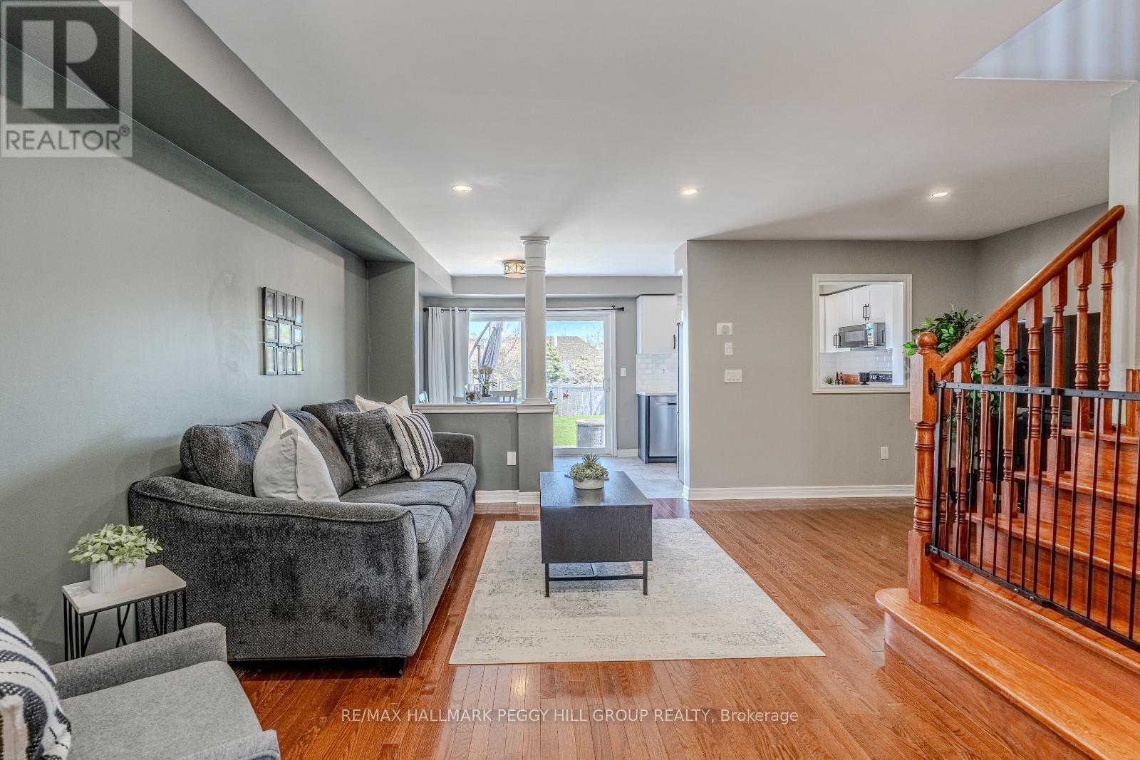 11 Lake Crescent, Barrie (Holly), Ontario  L4N 6A6 - Photo 8 - S12195439