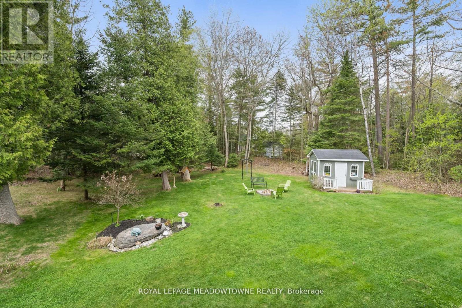 825 Eastdale Drive, Wasaga Beach, Ontario  L9Z 2R5 - Photo 38 - S12195484