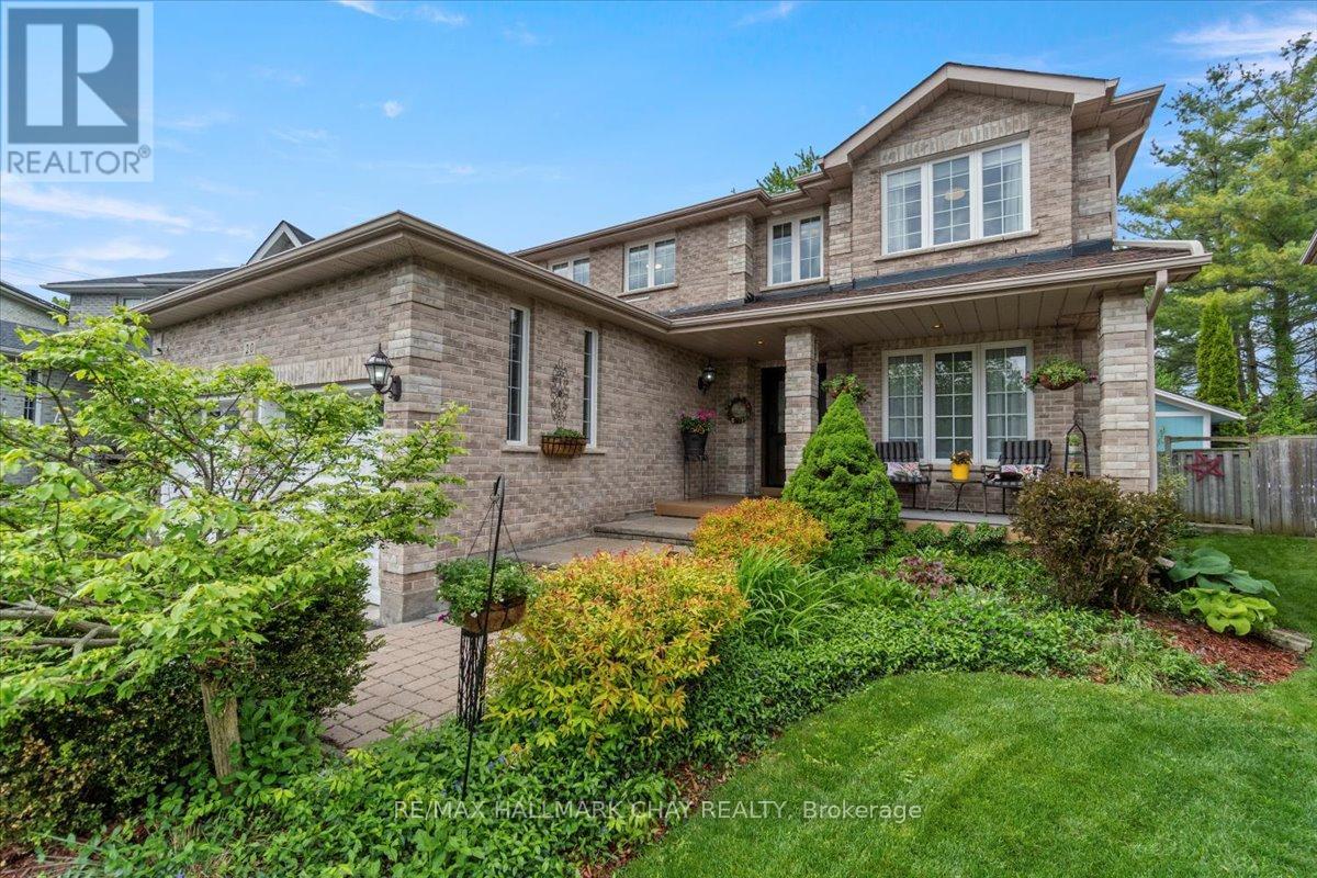 Property at 20 STONEYBROOK CRESCENT image 2