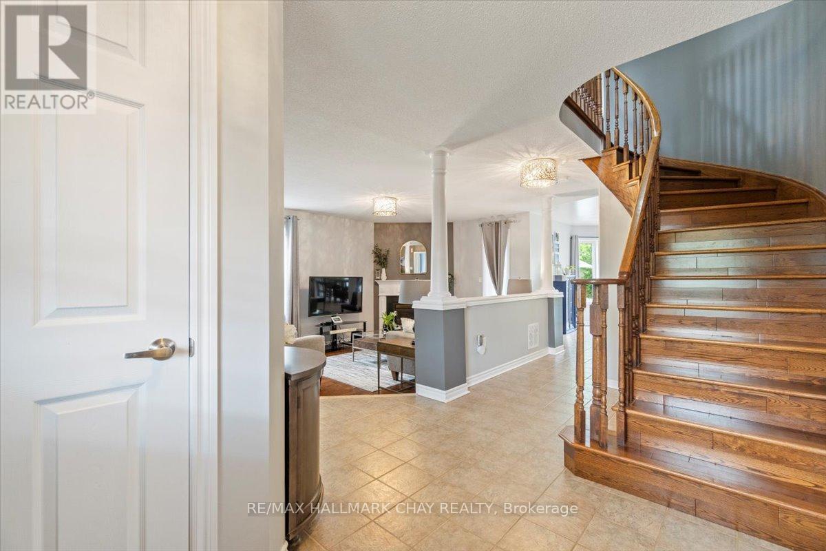 Property at 20 STONEYBROOK CRESCENT image 5