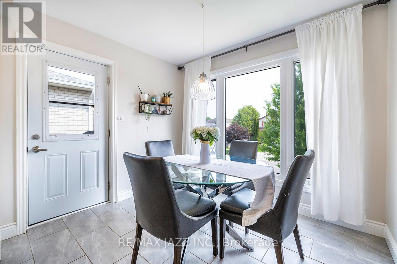 22 Dunkin Avenue, Clarington, Ontario  L1E 2E3 - Photo 12 - E12195565