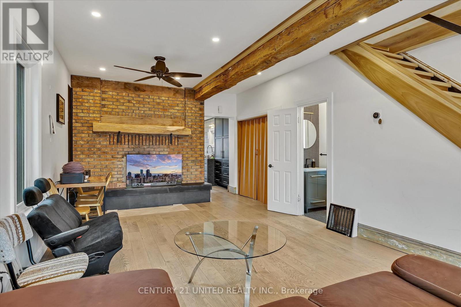 508 Sherbrooke Street, Peterborough Central, Ontario  K9J 2P3 - Photo 8 - X12195737