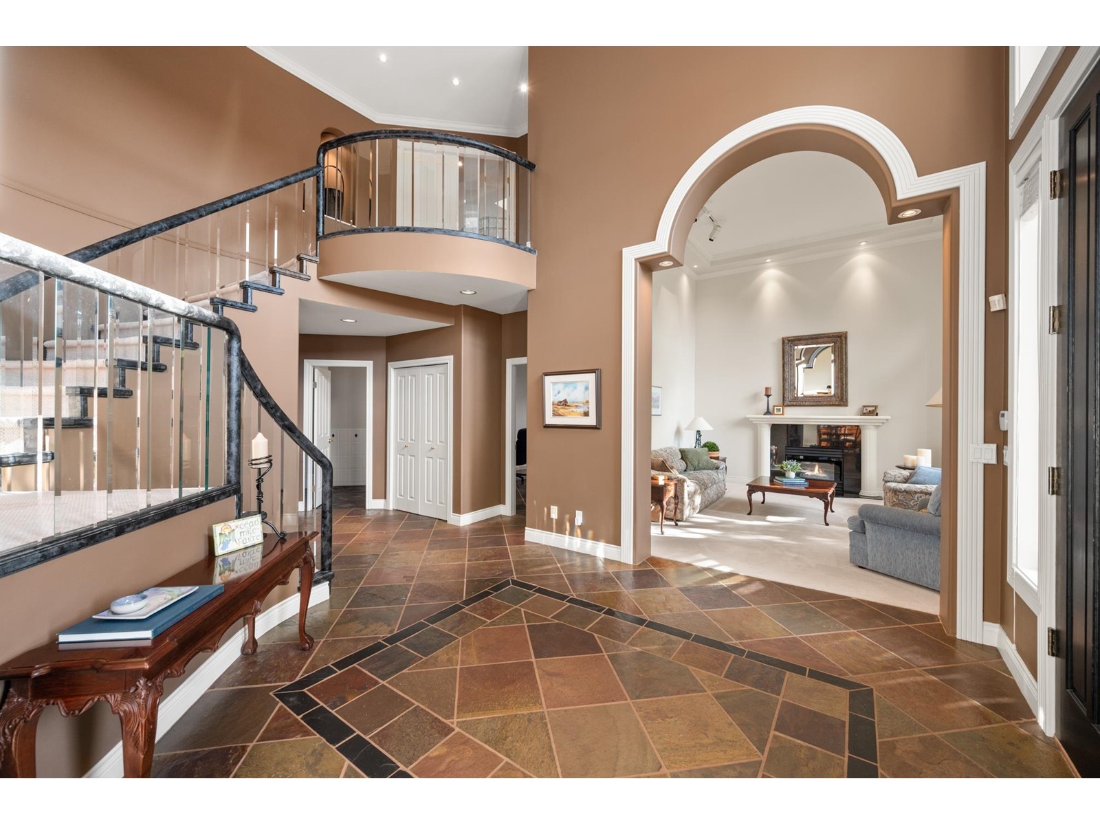 Property at 13422 20A AVENUE image 4