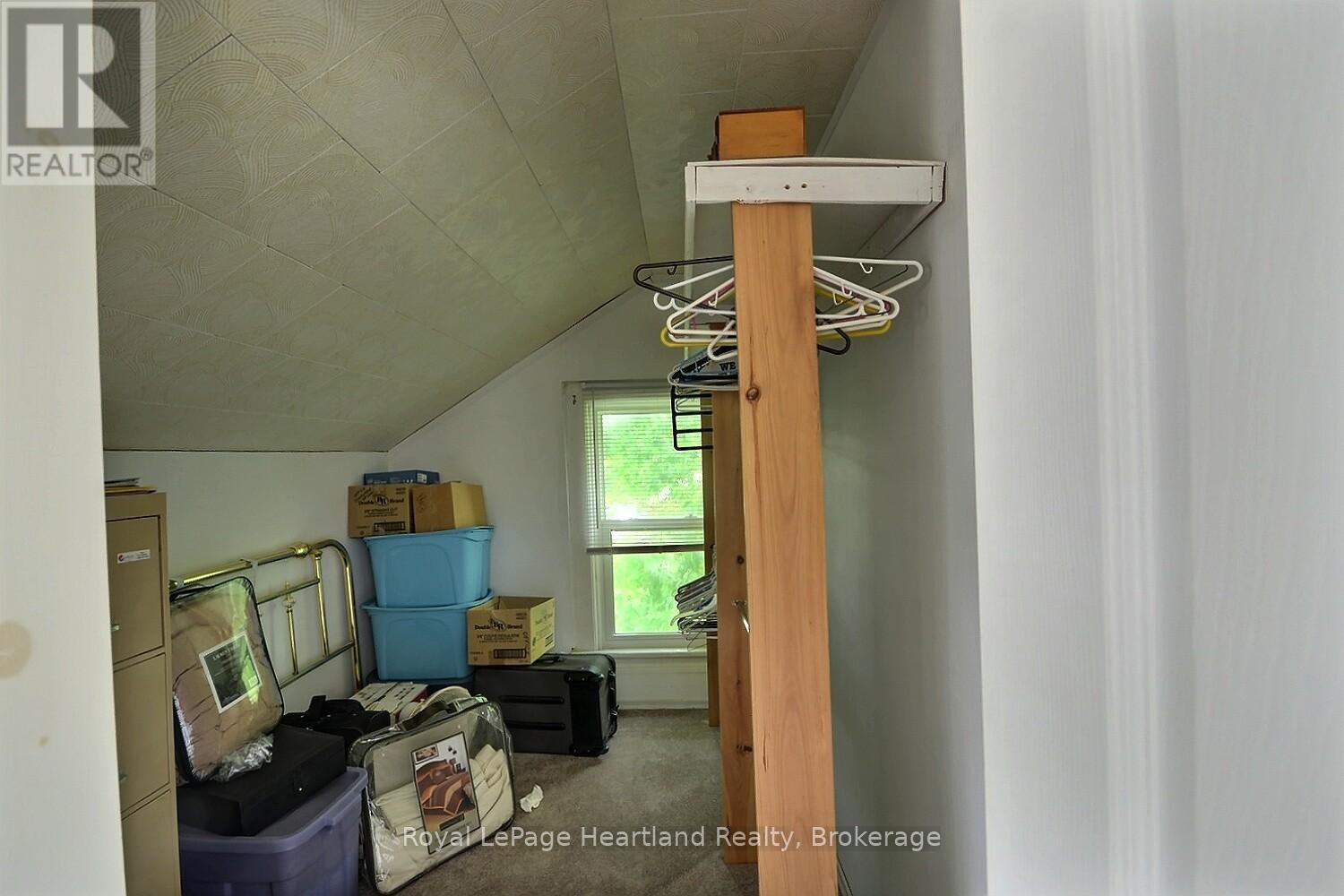 378 Victoria Street, Central Huron (Clinton), Ontario  N0M 1L0 - Photo 10 - X12195575