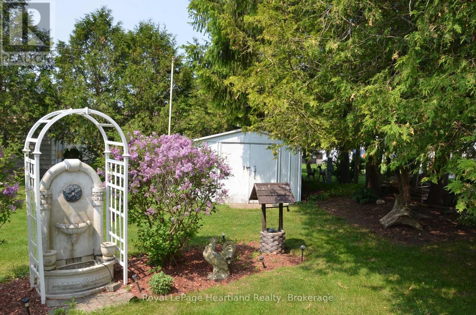 378 Victoria Street, Central Huron (Clinton), Ontario  N0M 1L0 - Photo 21 - X12195575