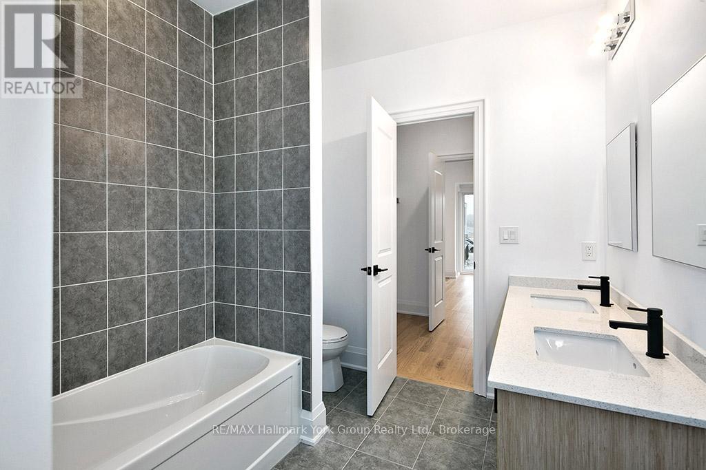 23 Waterview Lane, Blue Mountains, Ontario  N0H 2P0 - Photo 39 - X12195612