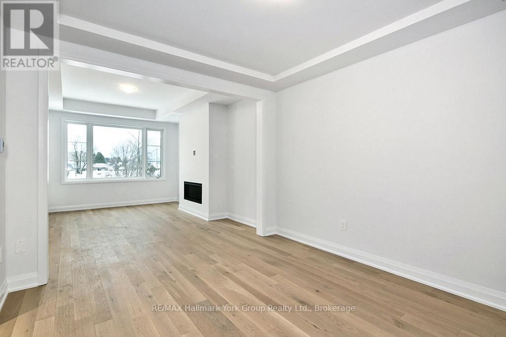 5-11 Bay Street E, Blue Mountains, Ontario  N0H 2P0 - Photo 11 - X12195615