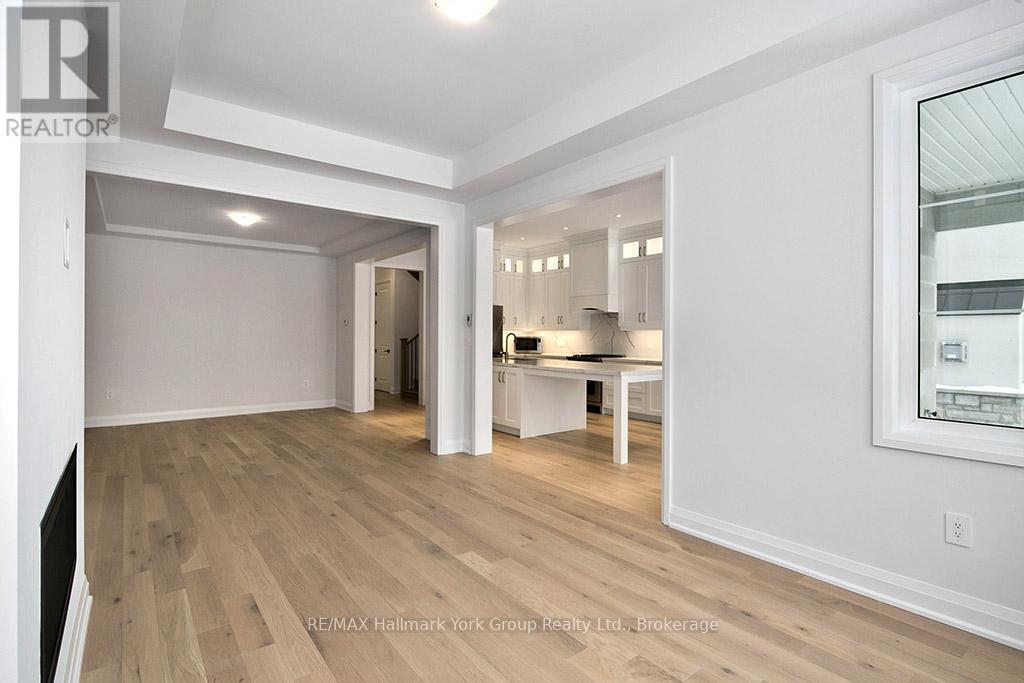 5-11 Bay Street E, Blue Mountains, Ontario  N0H 2P0 - Photo 21 - X12195615