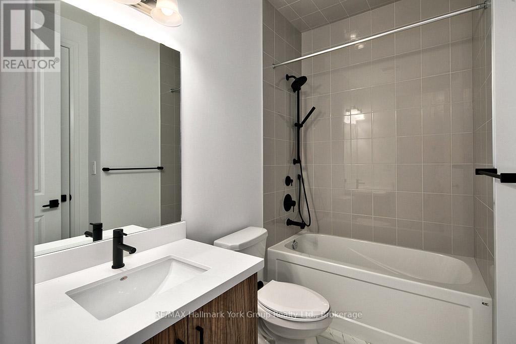 5-11 Bay Street E, Blue Mountains, Ontario  N0H 2P0 - Photo 40 - X12195615