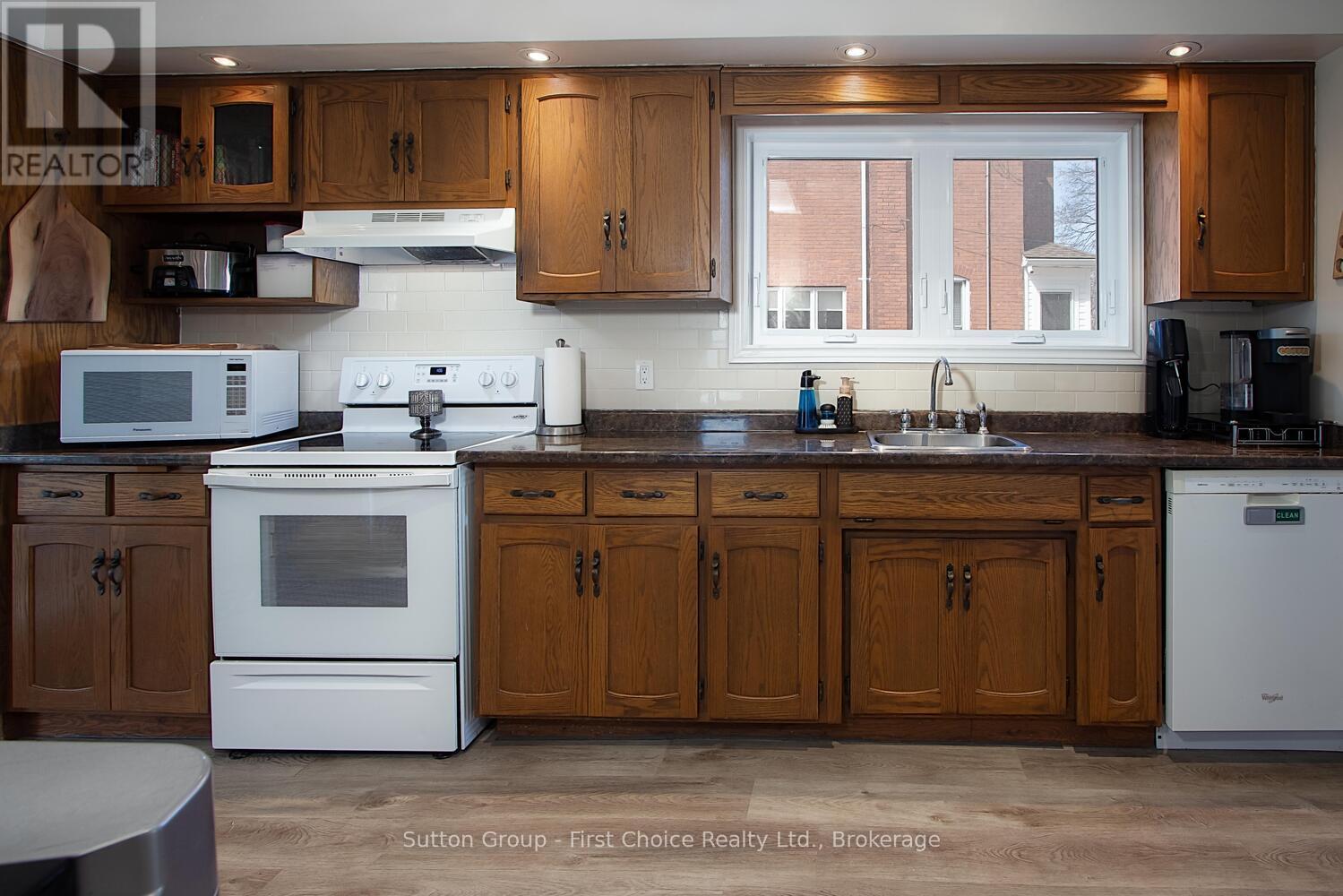 183 Huron Road, Perth South, Ontario  N0K 1X0 - Photo 19 - X12195633